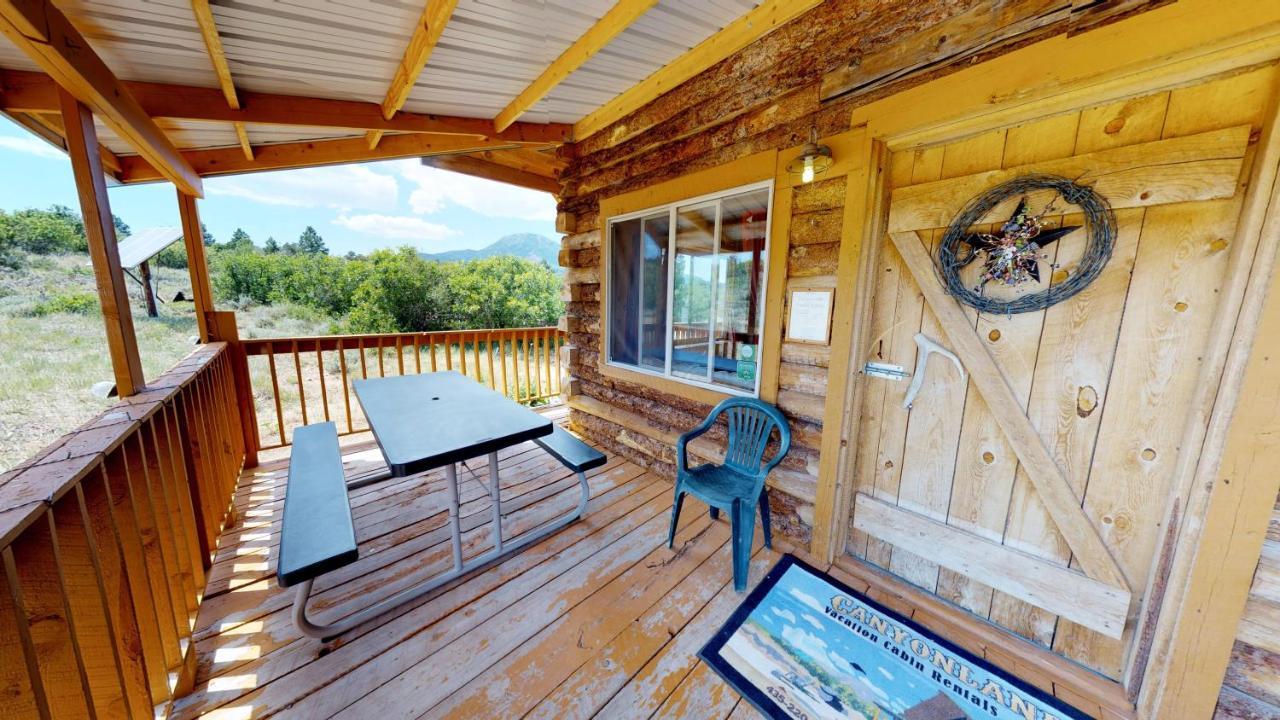 Canyon View Family Cabin, Deck, Tv Room, Games, Bbq, Campfire 蒙蒂塞洛 外观 照片