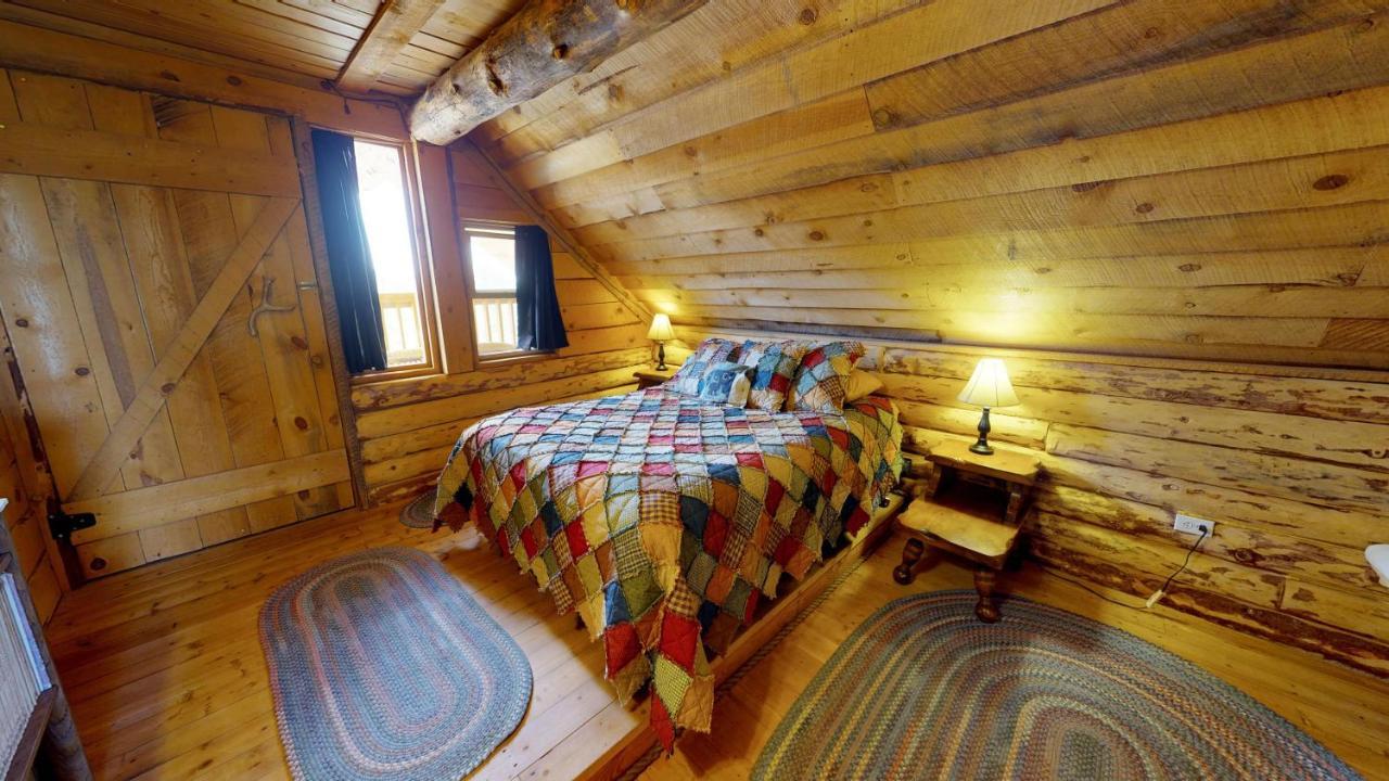 Canyon View Family Cabin, Deck, Tv Room, Games, Bbq, Campfire 蒙蒂塞洛 外观 照片