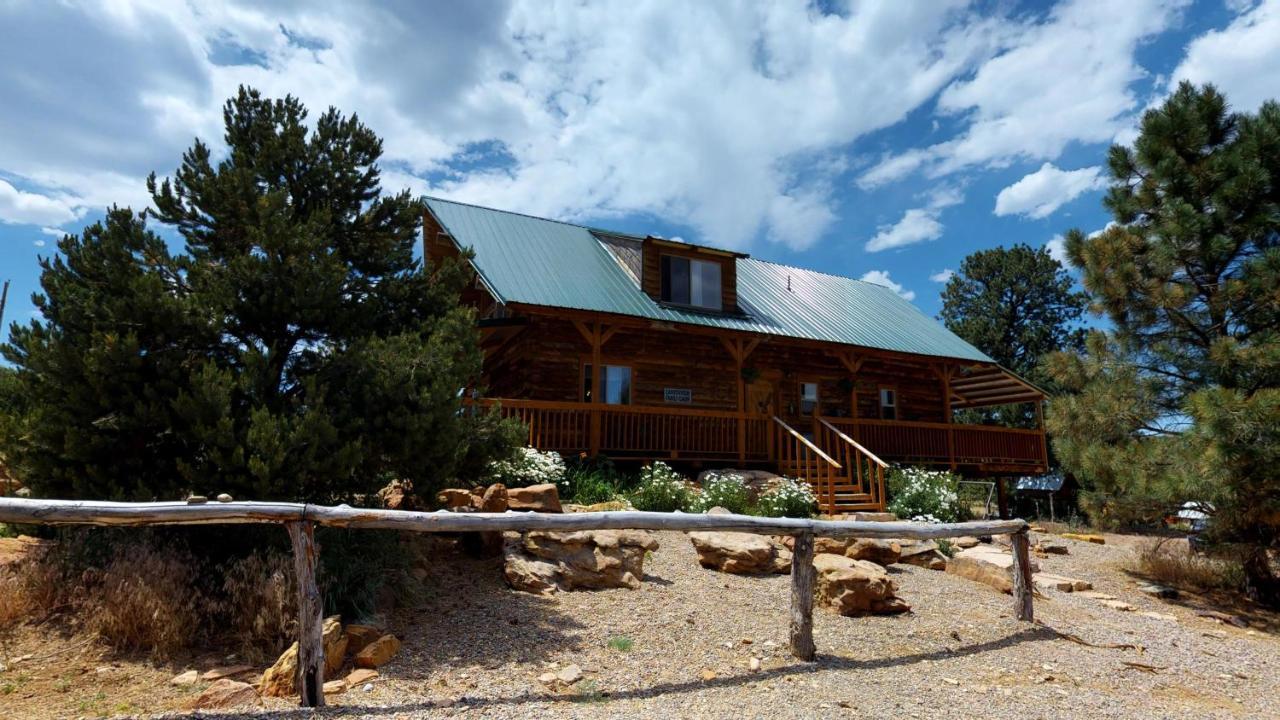 Canyon View Family Cabin, Deck, Tv Room, Games, Bbq, Campfire 蒙蒂塞洛 外观 照片