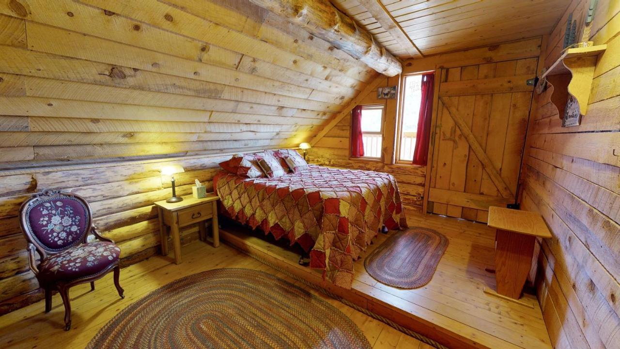 Canyon View Family Cabin, Deck, Tv Room, Games, Bbq, Campfire 蒙蒂塞洛 外观 照片
