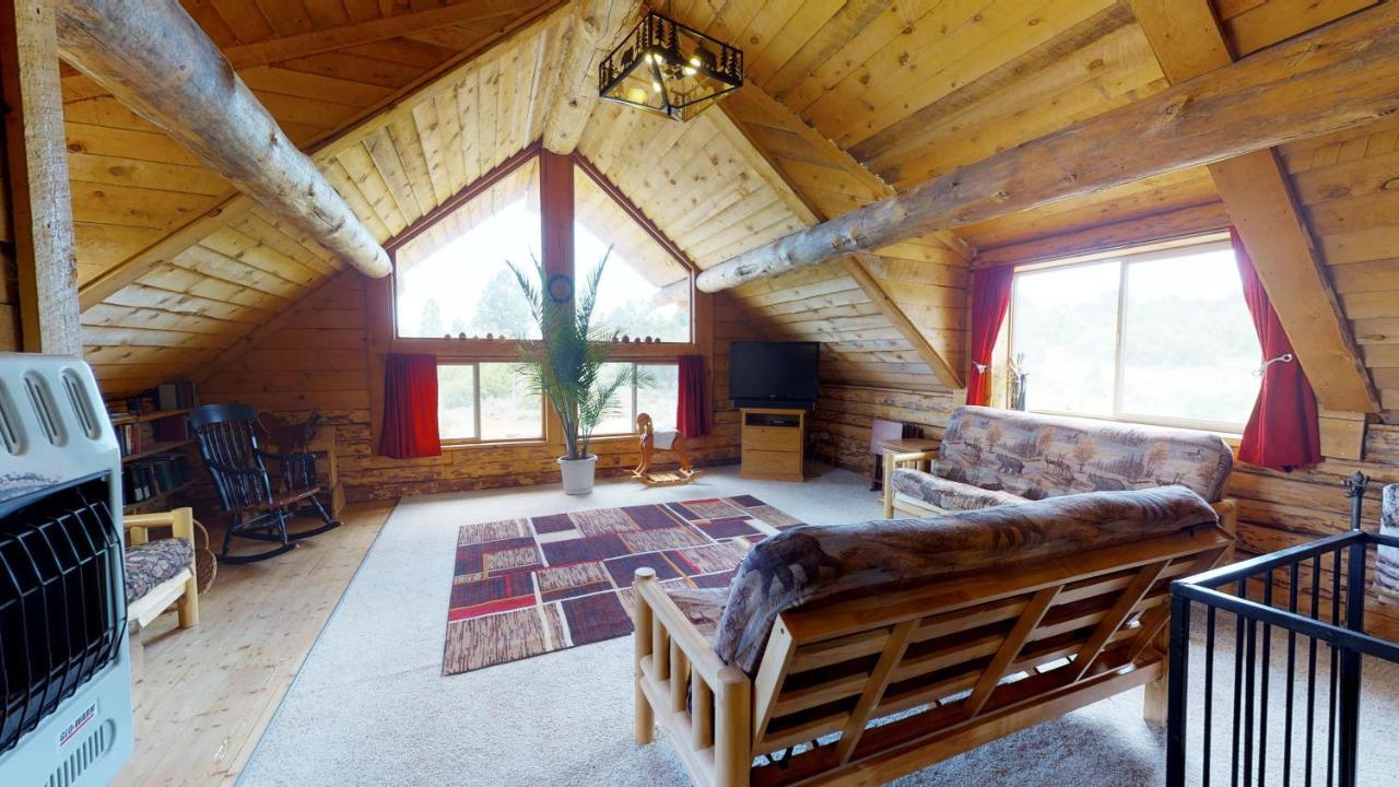 Canyon View Family Cabin, Deck, Tv Room, Games, Bbq, Campfire 蒙蒂塞洛 外观 照片